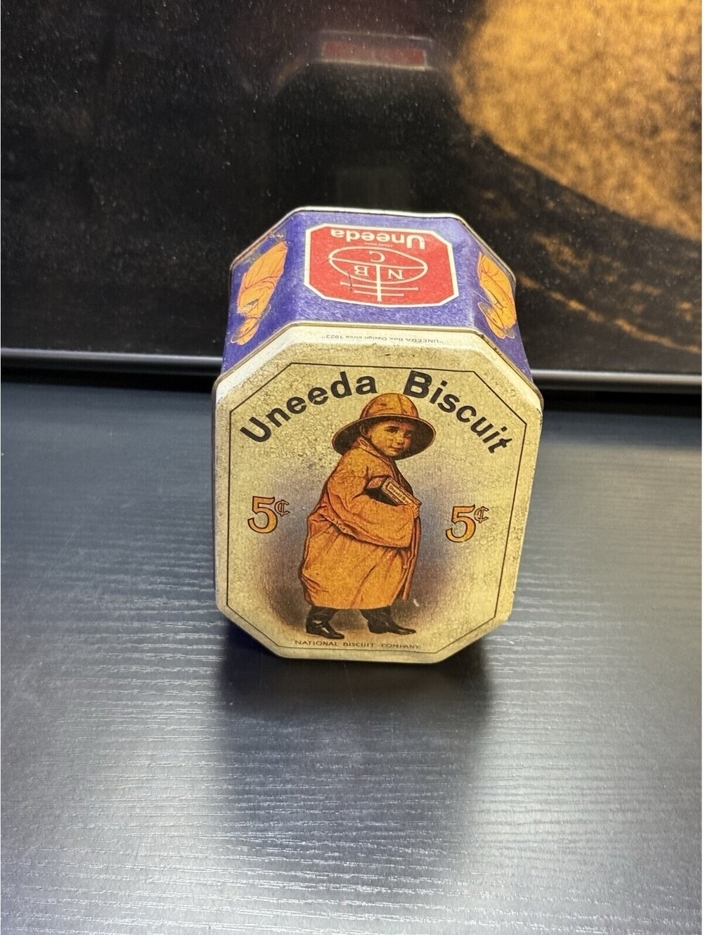 Uneeda Biscuits Tin Depicts 1923 Art Tin octagonal empty container boy